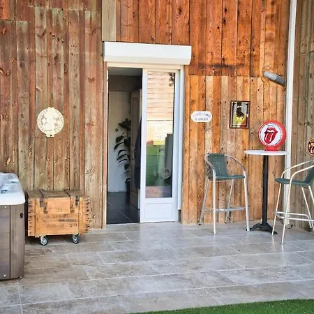 Maison Atypique Avec Piscine Le Loft 248
