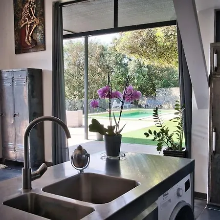 Maison Atypique Avec Piscine Le Loft 248 Saint-Quentin-la-Poterie