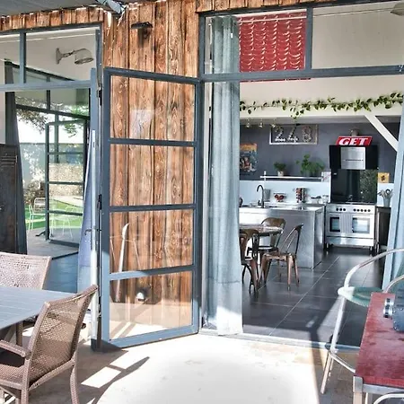 Maison Atypique Avec Piscine Le Loft 248 Villa Saint-Quentin-la-Poterie