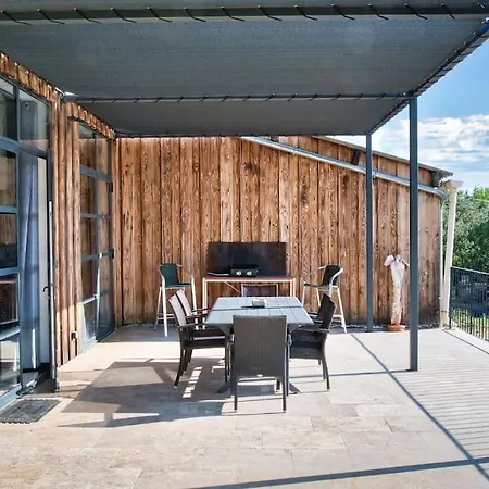 Villa Maison Atypique Avec Piscine Le Loft 248 *
