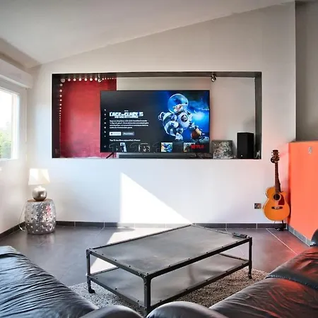 Villa Maison Atypique Avec Piscine Le Loft 248 Saint-Quentin-la-Poterie
