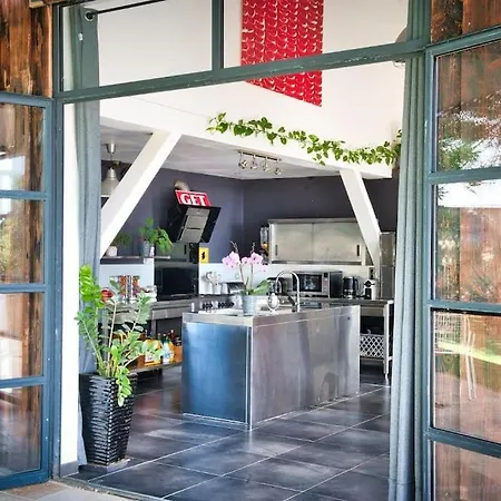 Maison Atypique Avec Piscine Le Loft 248 Villa Saint-Quentin-la-Poterie