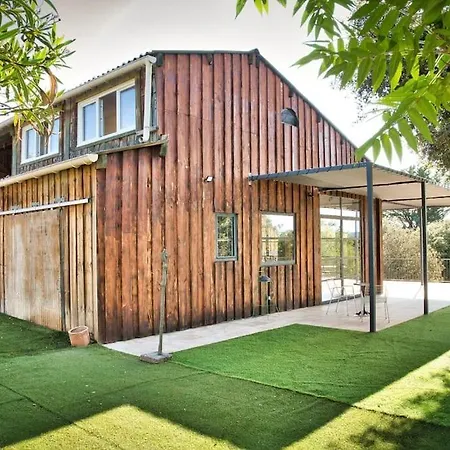 Maison Atypique Avec Piscine 